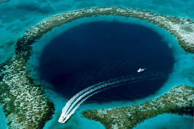 Blue hole, Belize